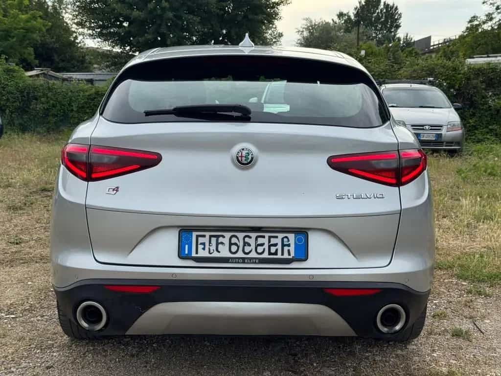 Alfa Romeo Stelvio 2.2 Turbodiesel 210 CV AT8 Q4 03/2019-photo-5