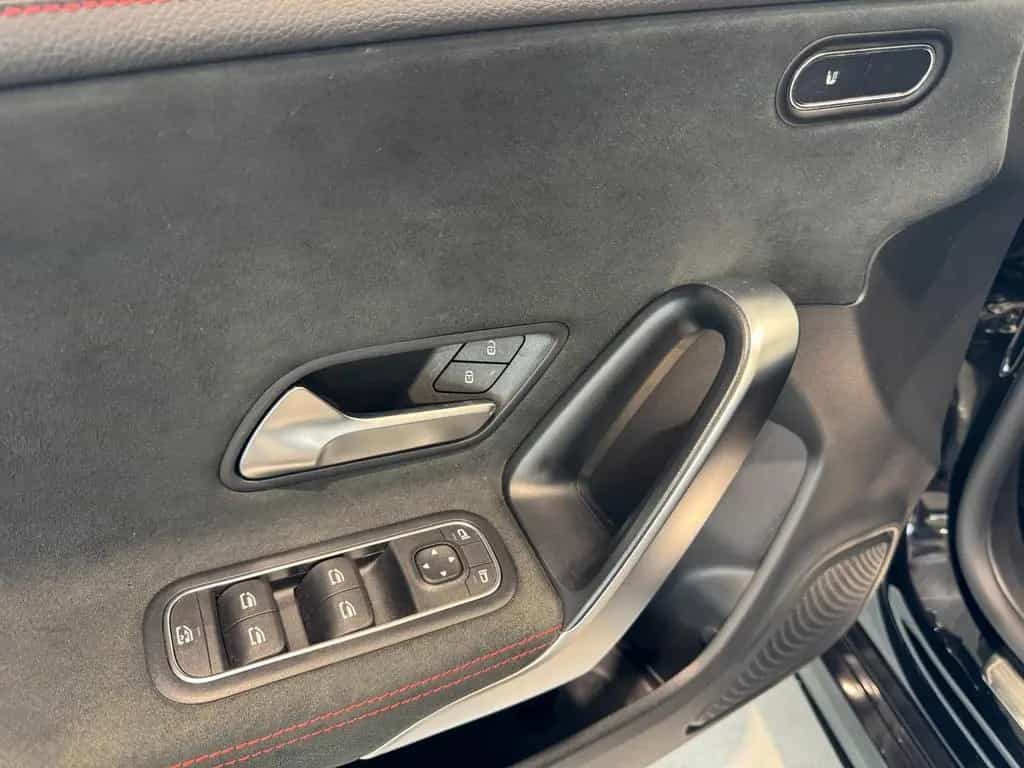 Mercedes-Benz CLA 180 Shooting Brake CLA 180 AMG-Line SHZ/Navi/Kamera/Panorama/LED 12/2021-photo-19
