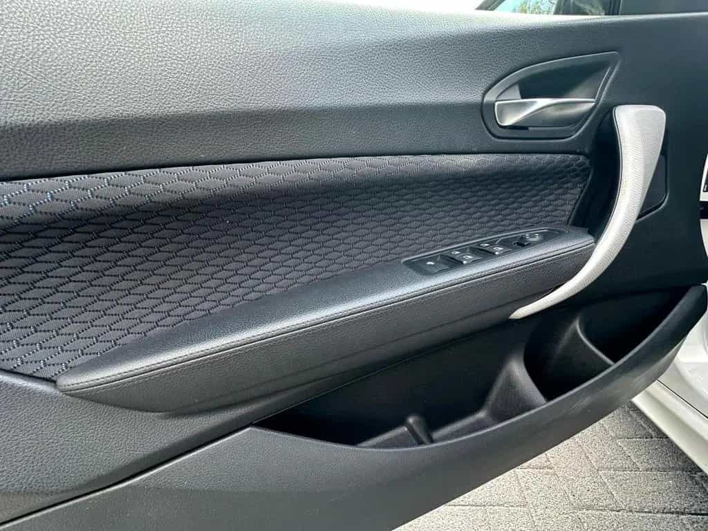 BMW 2 Series i Cabrio M Sport /Alcan./ Navi/AHK/ Klima/SHZ 08/2018-photo-11