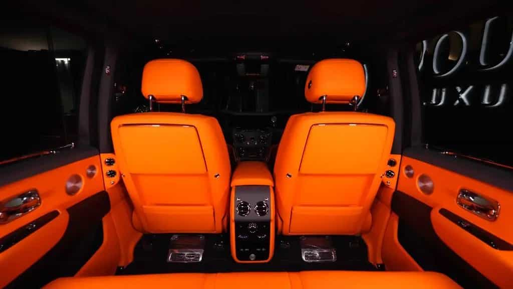 Rolls-Royce Cullinan Series II null-photo-17