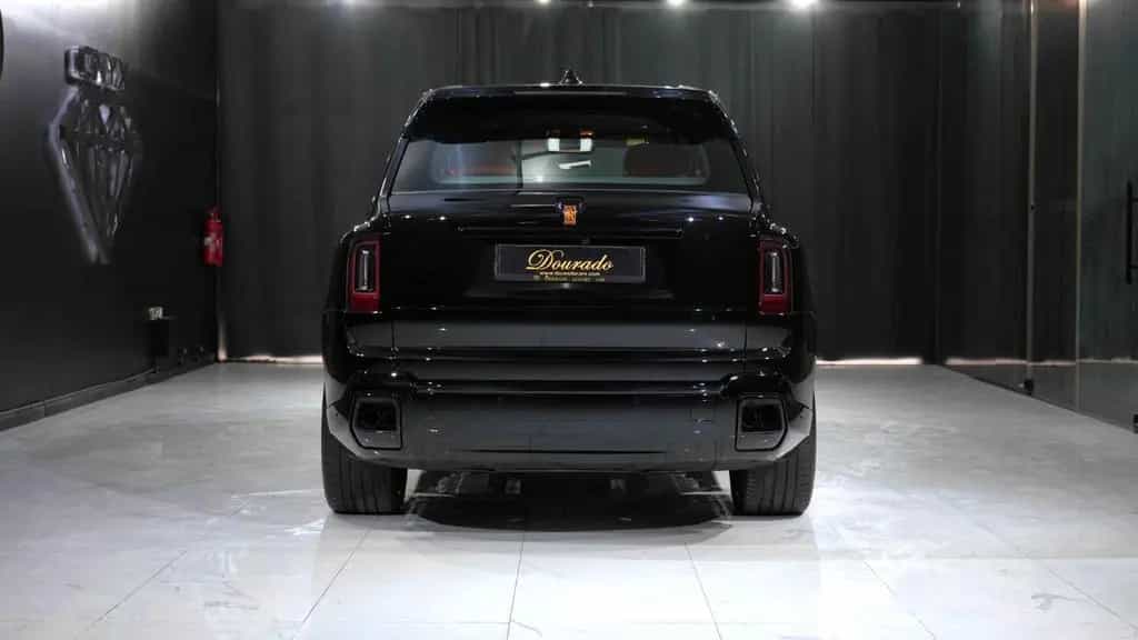 Rolls-Royce Cullinan Series II null-photo-3