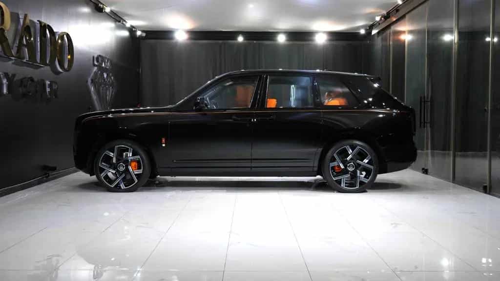 Rolls-Royce Cullinan Series II null-photo-7