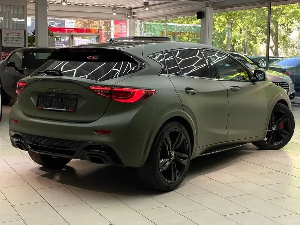 Infiniti Q30 2.2d City Black Edition AWD Leder Pano Navi RueF 05/2016-photo-6