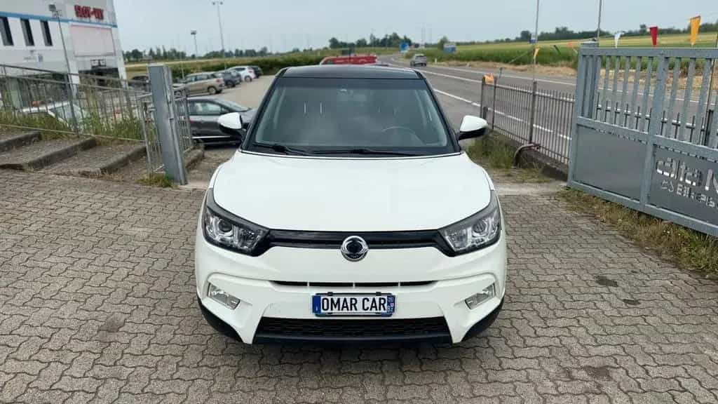 Ssangyong Tivoli 1.6d 2016 AUTOMATICA NEOP. 02/2016-photo-0