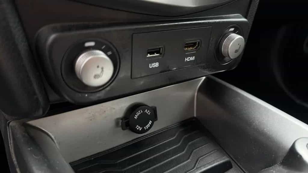 Ssangyong Tivoli 1.6d 2016 AUTOMATICA NEOP. 02/2016-photo-12