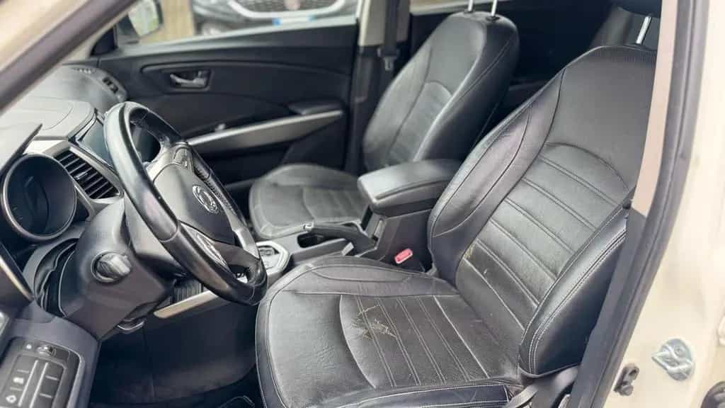 Ssangyong Tivoli 1.6d 2016 AUTOMATICA NEOP. 02/2016-photo-9