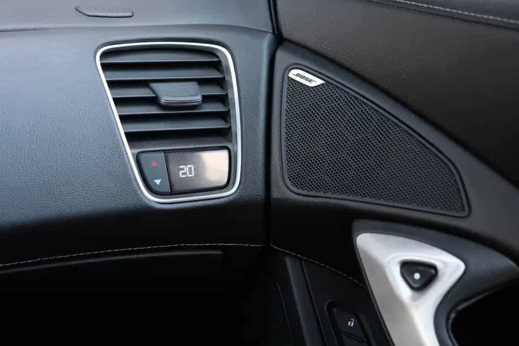 Corvette C7 6.2 V8 Stingray Targa/BOSÈ/CarPlay/Kamera/R19 10/2016-photo-32