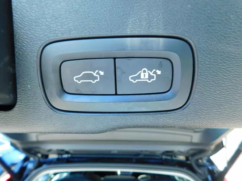 Volvo XC60 B4 D Core 01/2023-photo-12
