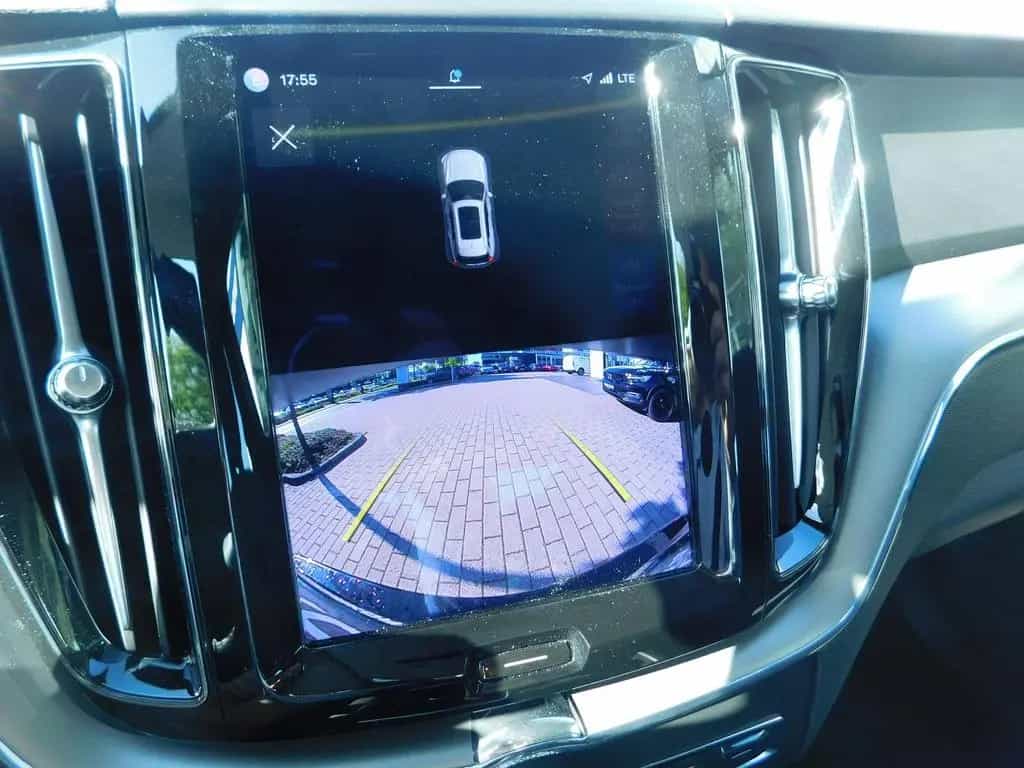 Volvo XC60 B4 D Core 01/2023-photo-16