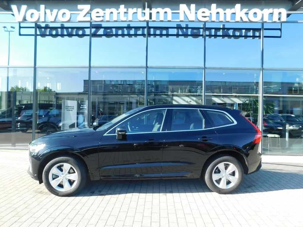Volvo XC60 B4 D Core 01/2023-photo-3