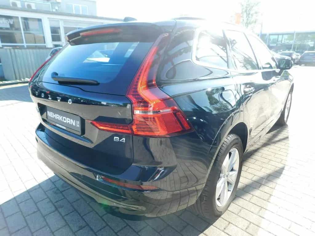 Volvo XC60 B4 D Core 01/2023-photo-5