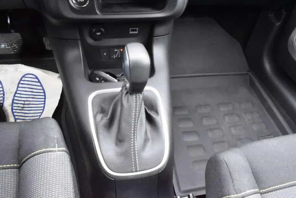 Citroën C3 1.2i Shine EAT6 7.000KM!!! ***DESTOCKAGE/B2B* 07/2021-photo-13
