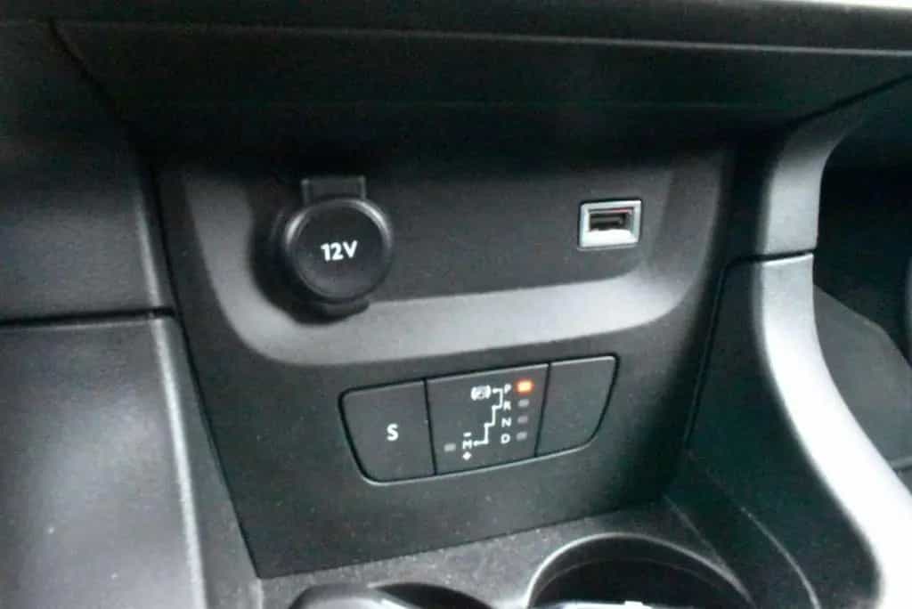 Citroën C3 1.2i Shine EAT6 7.000KM!!! ***DESTOCKAGE/B2B* 07/2021-photo-14