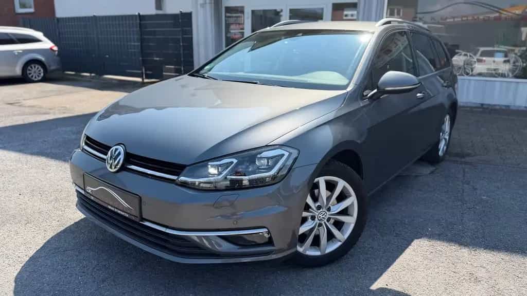 Volkswagen Golf VII Variant Highline Aut.*Navi*Xenon*Ahk* 11/2017-photo-0