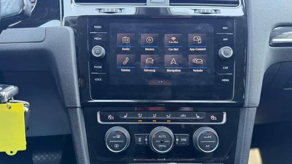 Volkswagen Golf VII Variant Highline Aut.*Navi*Xenon*Ahk* 11/2017-photo-14