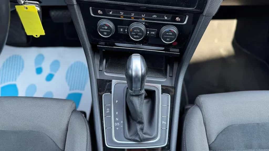 Volkswagen Golf VII Variant Highline Aut.*Navi*Xenon*Ahk* 11/2017-photo-15