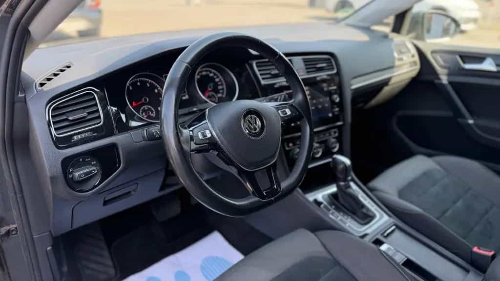Volkswagen Golf VII Variant Highline Aut.*Navi*Xenon*Ahk* 11/2017-photo-5