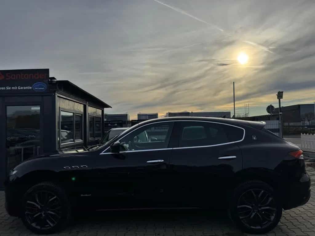 Maserati Levante 3.0 Diesel+Finanzierung+ 04/2018-photo-9