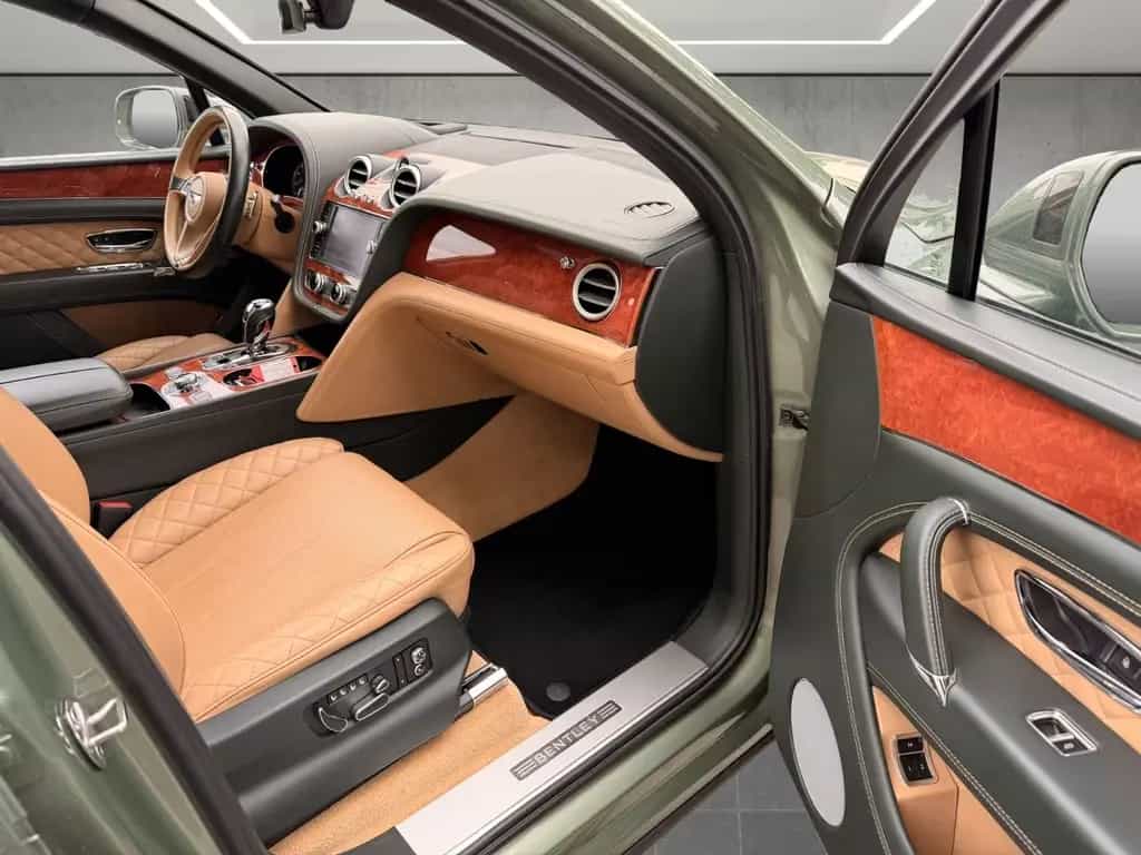 Bentley Bentayga 6.0 W12 4WD*Carbon*Pano*Nachtsicht 07/2017-photo-10