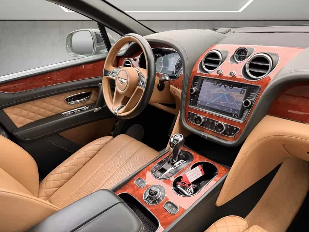 Bentley Bentayga 6.0 W12 4WD*Carbon*Pano*Nachtsicht 07/2017-photo-9