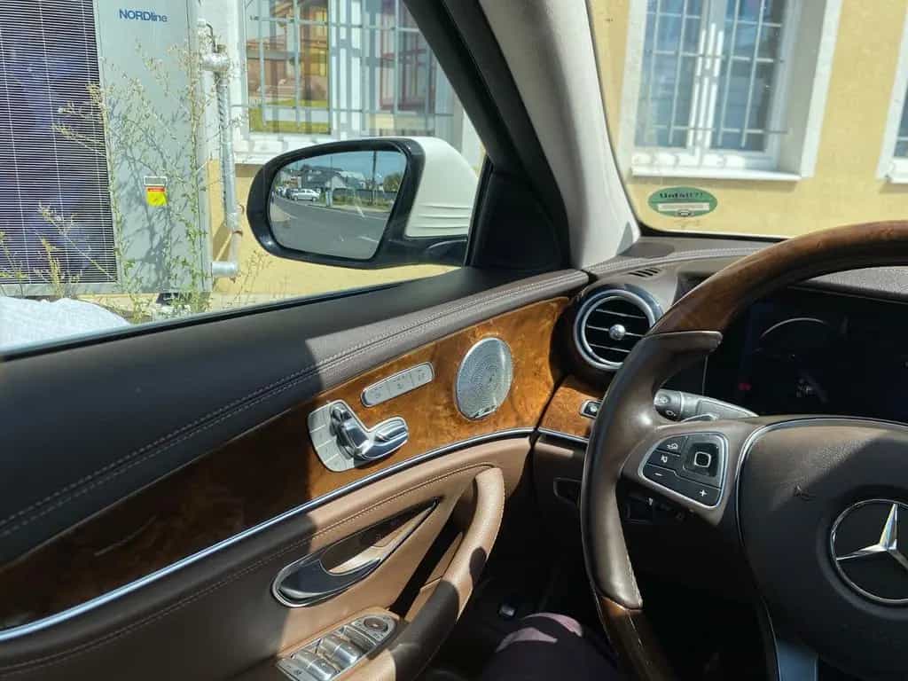 Mercedes-Benz E 250 T Autom. - 05/2019-photo-11