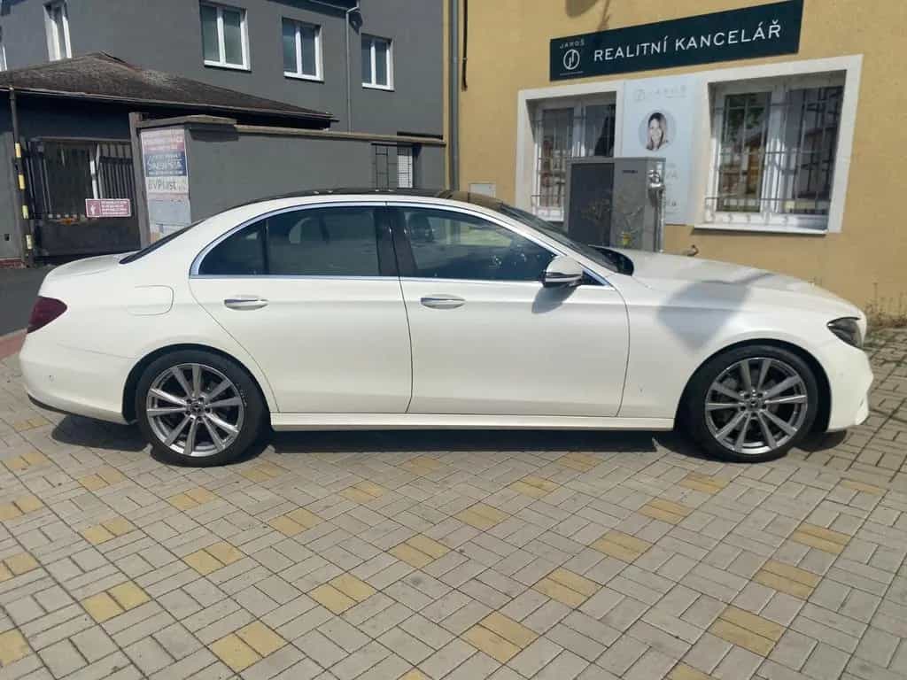 Mercedes-Benz E 250 T Autom. - 05/2019-photo-3