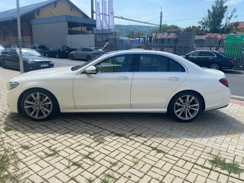 Mercedes-Benz E 250 T Autom. - 05/2019-photo-4