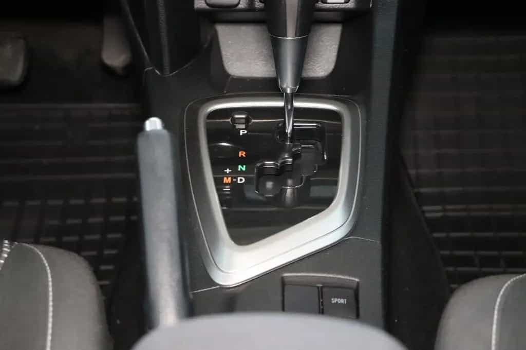 Toyota Auris 1.6 Klimaautom. * Service neu * HU/AU 06/2013-photo-13