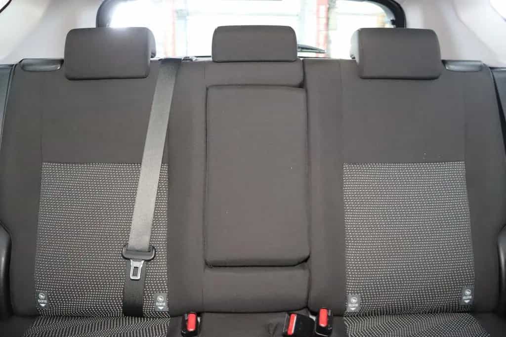 Toyota Auris 1.6 Klimaautom. * Service neu * HU/AU 06/2013-photo-17
