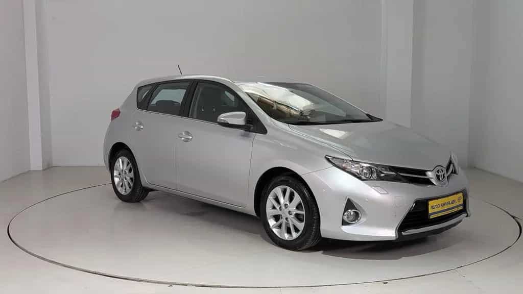 Toyota Auris 1.6 Klimaautom. * Service neu * HU/AU 06/2013-photo-2