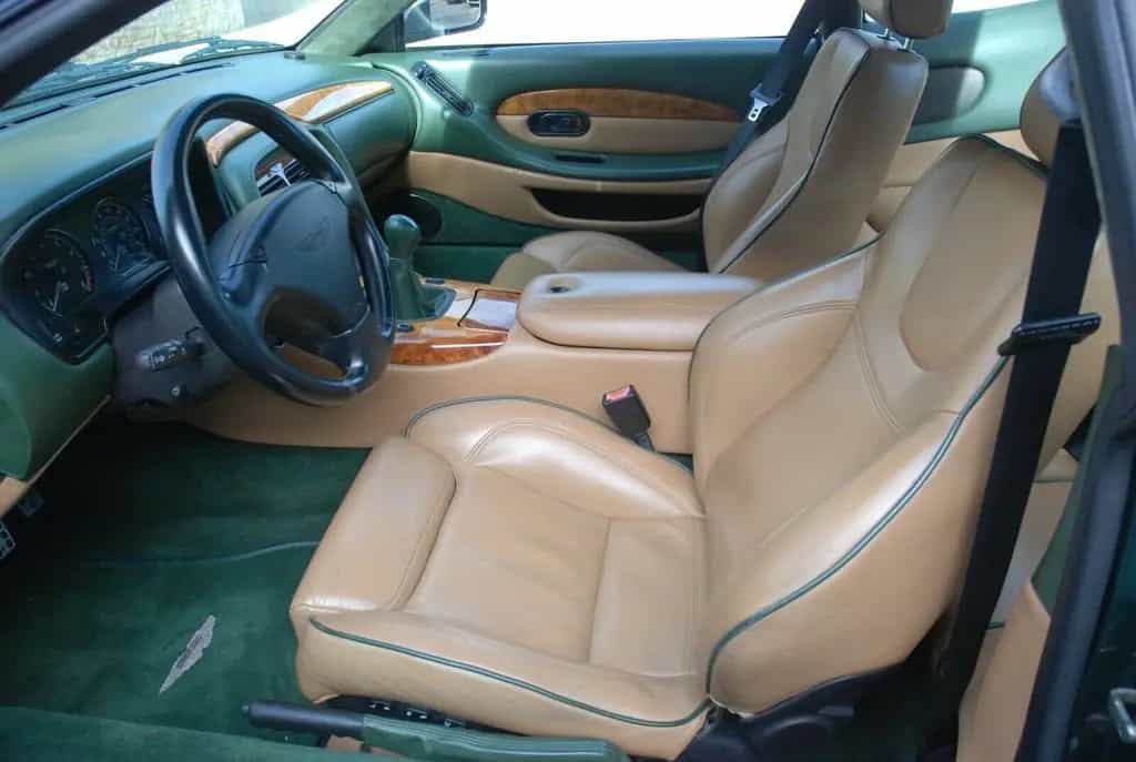 Aston Martin DB7 Vantage Coupe - 01/2001-photo-7