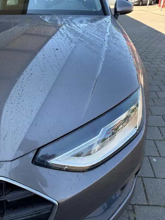 Audi A4 35 TDI S tronic Avant - Reifen neu 02/2021-photo-5