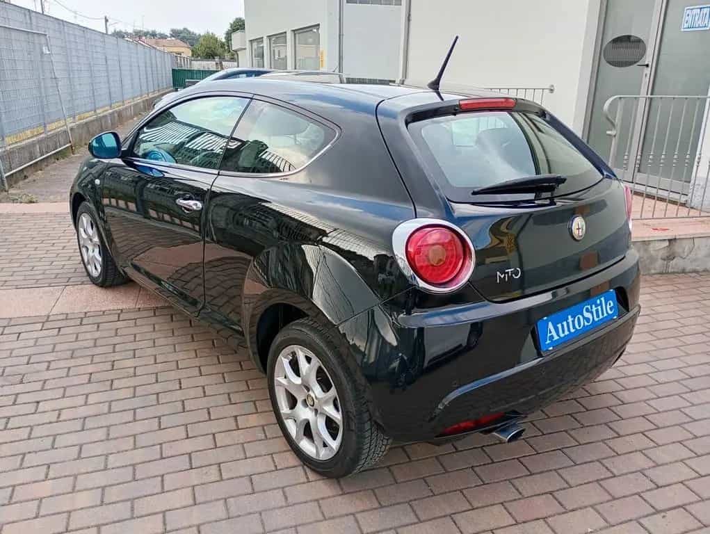 Alfa Romeo MiTo 1.4 105 CV M.Air Distinctive 09/2011-photo-4