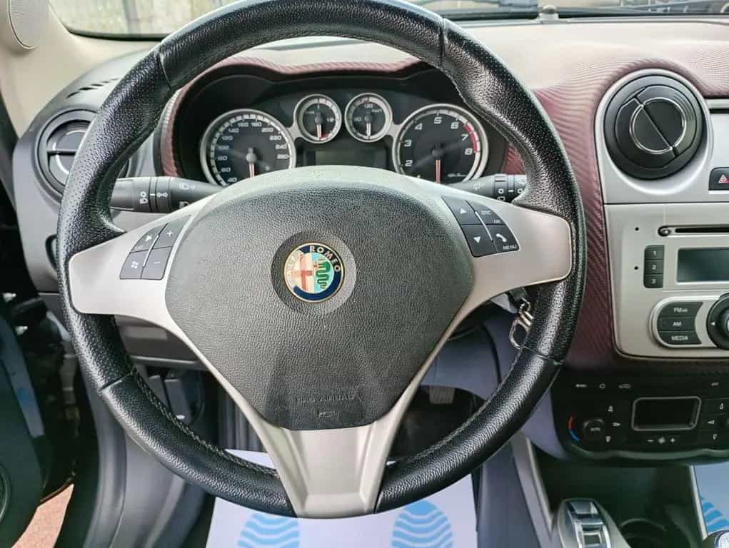Alfa Romeo MiTo 1.4 105 CV M.Air Distinctive 09/2011-photo-9