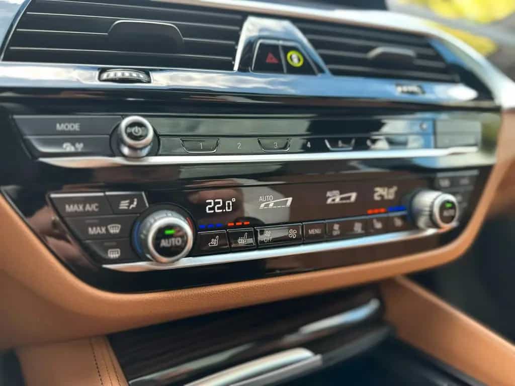 BMW 530 d xDr. M-SPORT ACC SITZKLIMA PANO 360°STANDH 02/2020-photo-19