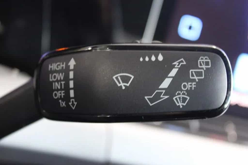 Volkswagen Golf VIII Life eTSI 04/2022-photo-20