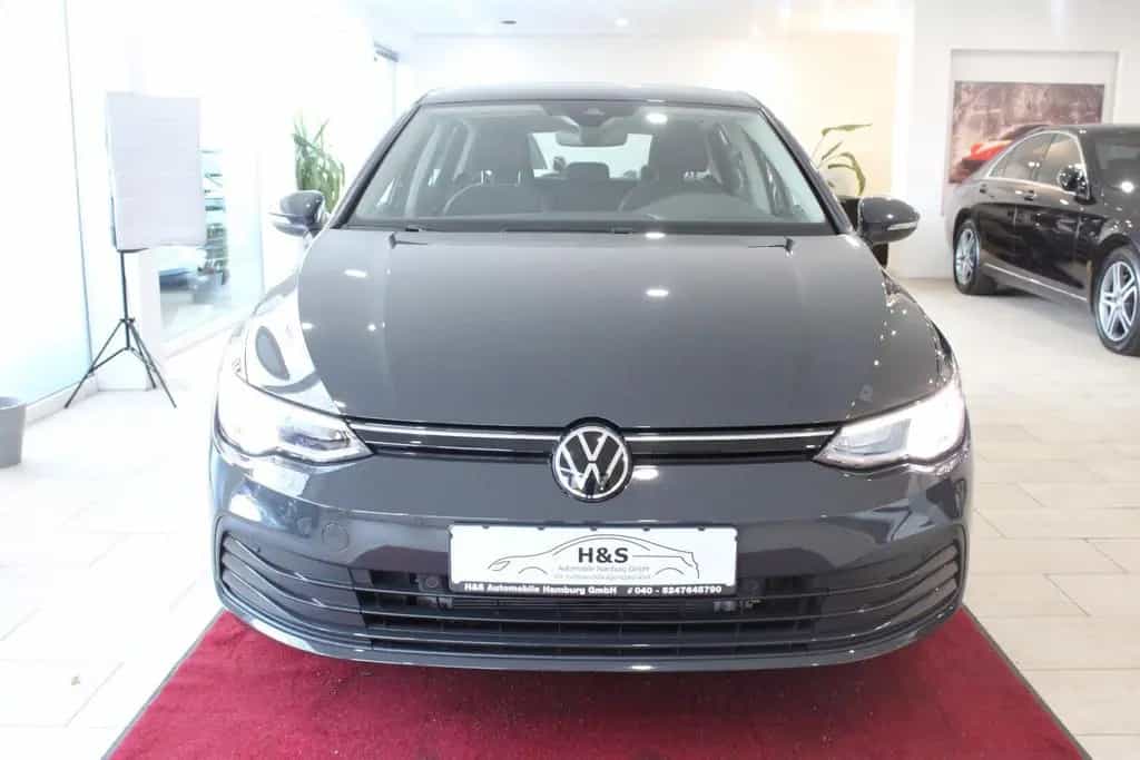 Volkswagen Golf VIII Life eTSI 04/2022-photo-9