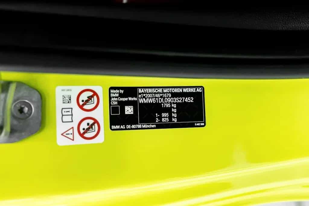 MINI John Cooper Works JOHN_COOPER_WORKS Cabrio Trim 03/2024-photo-23