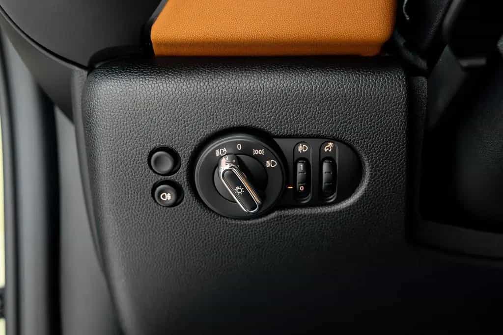 MINI John Cooper Works JOHN_COOPER_WORKS Cabrio Trim 03/2024-photo-30