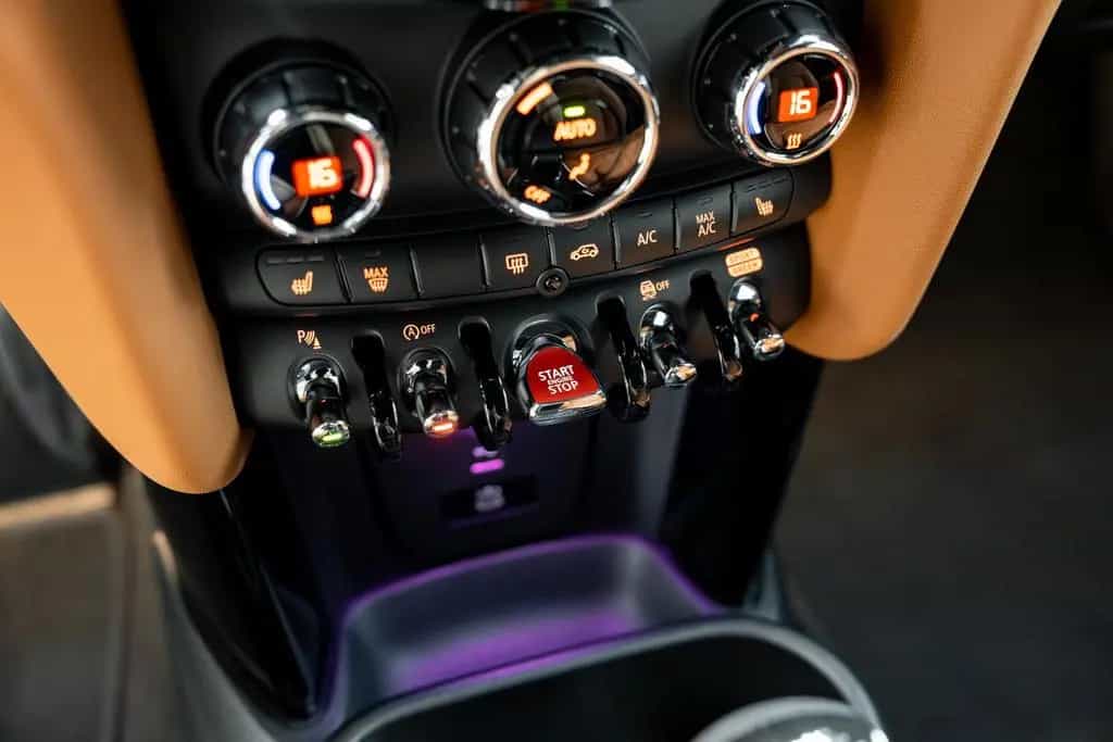 MINI John Cooper Works JOHN_COOPER_WORKS Cabrio Trim 03/2024-photo-33