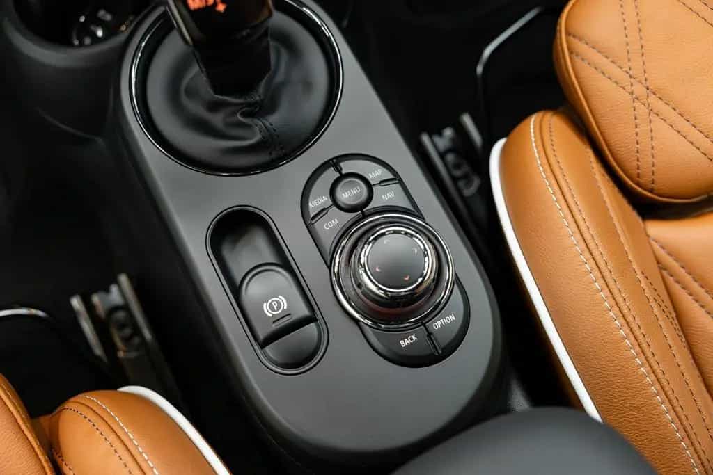 MINI John Cooper Works JOHN_COOPER_WORKS Cabrio Trim 03/2024-photo-39