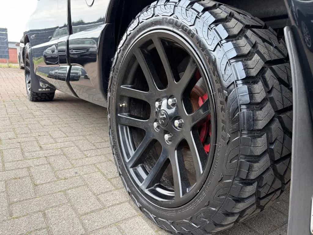 Dodge RAM 8.3 V10*Black Monster*Viper*handgerissen!LPG 01/2005-photo-12