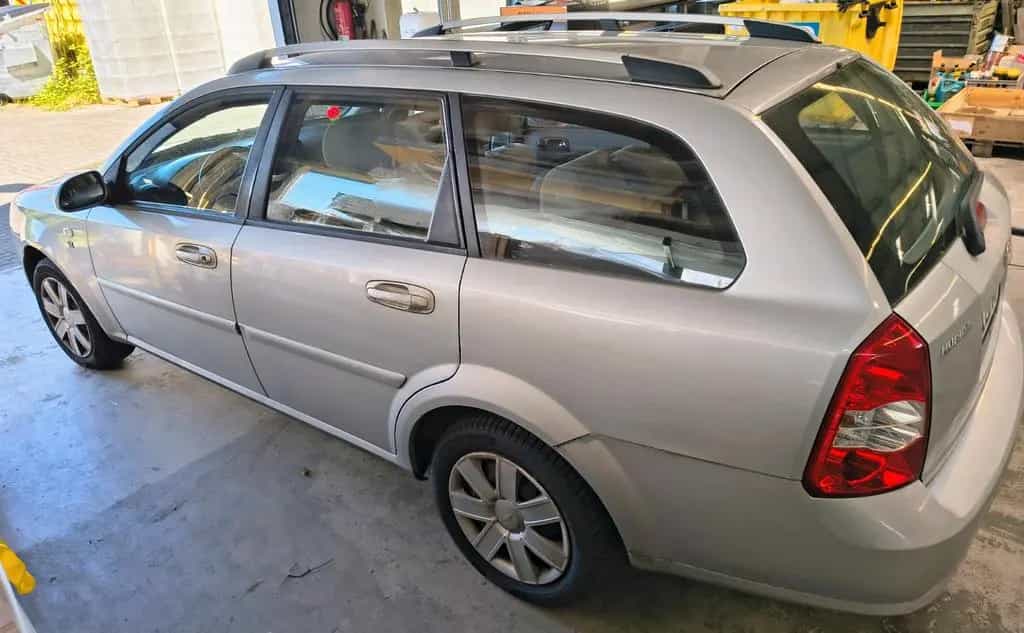 Chevrolet Nubira 1.6 Kombi - TÜV 08/27 - 106732 km 04/2006-photo-4