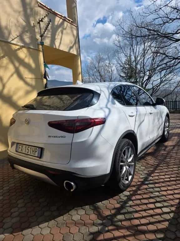 Alfa Romeo Stelvio 2.2 Turbodiesel 190 CV AT8 RW 05/2019-photo-3