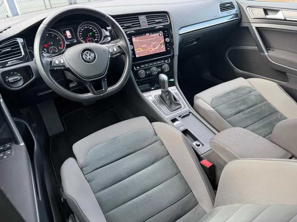 Volkswagen Golf VII Variant 1.5 TSI DSG/PANO/LED/ACC/NAVI 10/2018-photo-23