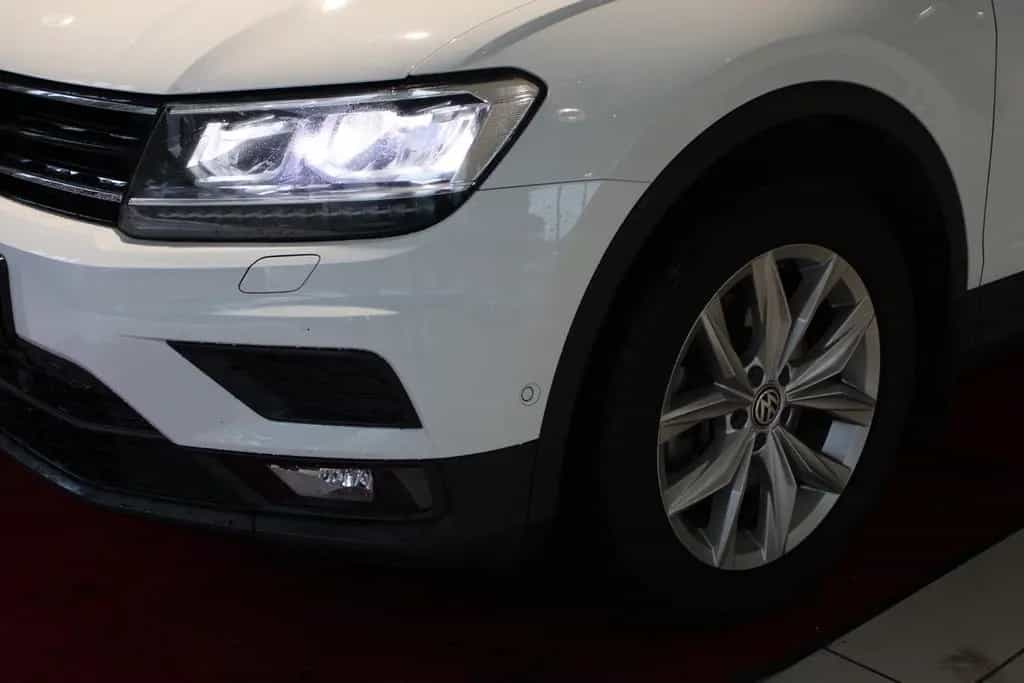 Volkswagen Tiguan 2.0 TSI Comfortline BMT 4Motion 01/2021-photo-1