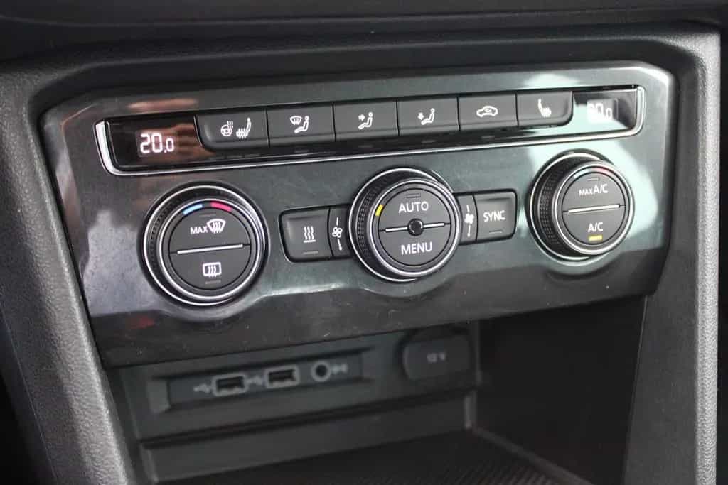 Volkswagen Tiguan 2.0 TSI Comfortline BMT 4Motion 01/2021-photo-10