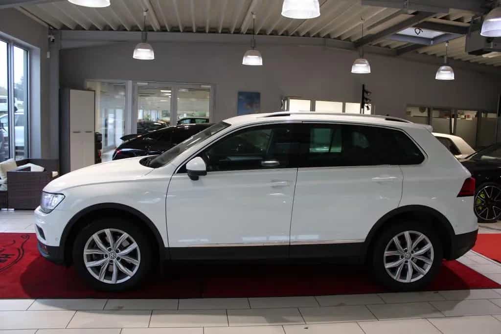 Volkswagen Tiguan 2.0 TSI Comfortline BMT 4Motion 01/2021-photo-2
