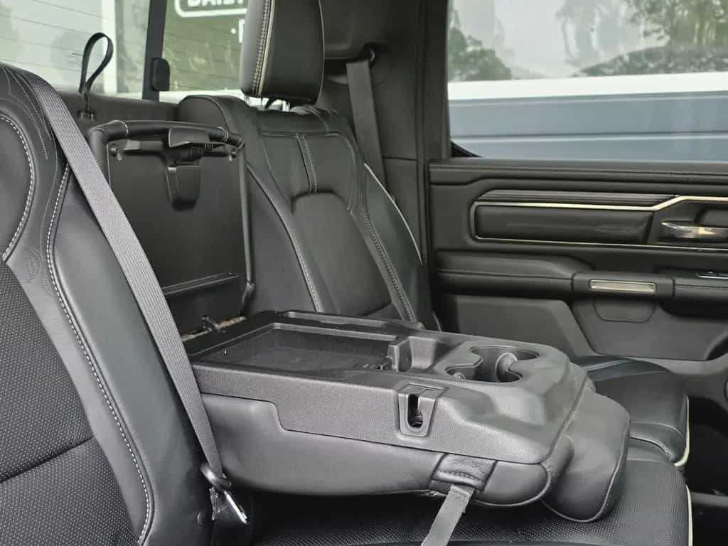 Dodge RAM 1500 5.7 4x4 Limited LED ACC H&K Pano Luftf. 03/2021-photo-30
