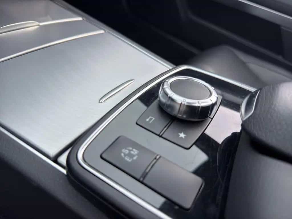 Mercedes-Benz E 200 7-G AMG Sport-Paket PANO Ha&Ka KAMERA ILS 01/2016-photo-39
